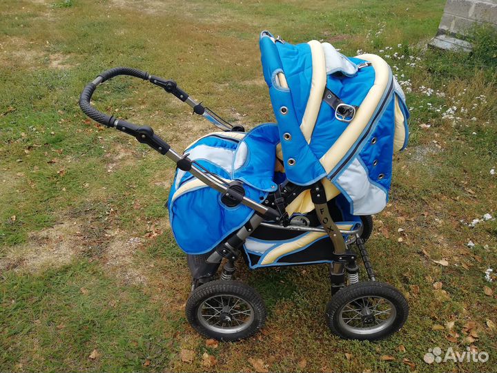 Коляска-трансформер детская