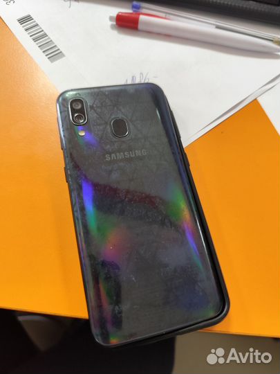 Samsung Galaxy A40, 4/64 ГБ