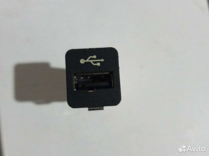Бмв Разъем USB BMW