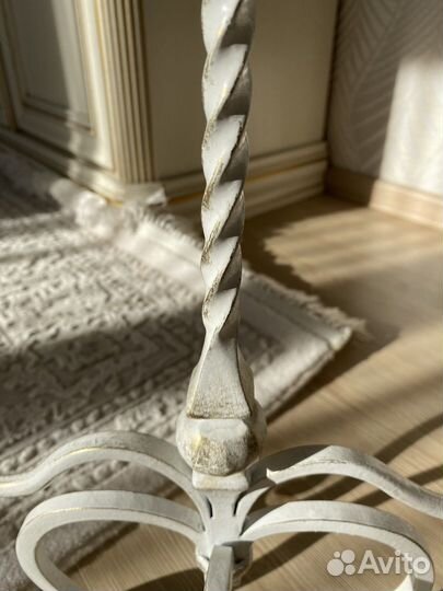 Подсвечник