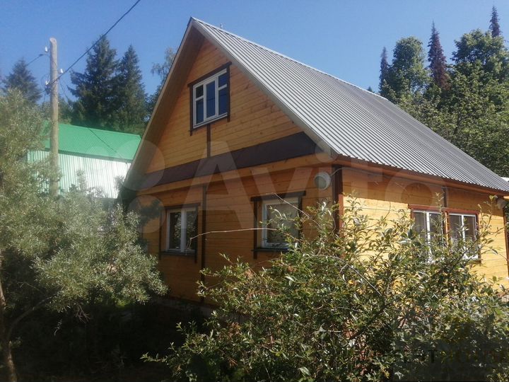 Дом 42 м² на участке 5 сот.