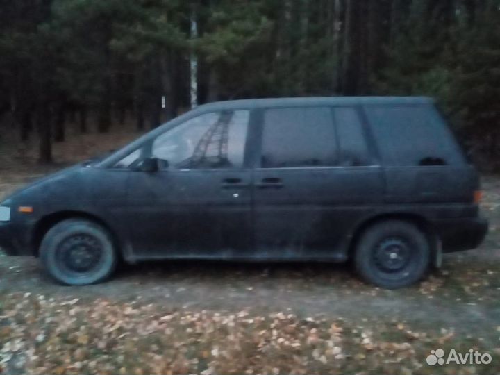 Nissan Prairie 2.0 AT, 1989, 140 000 км