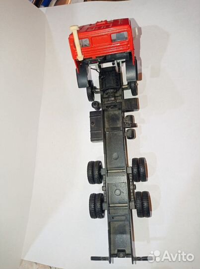 В коллекцию модель камаз СССР