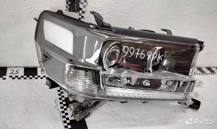 Фара правая Toyota Land Cruiser