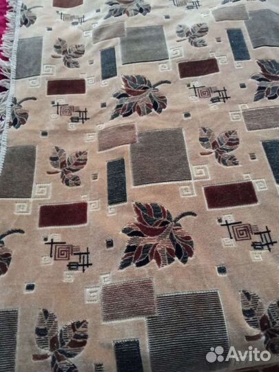 Покрывало ковровое на стол, кресло кровать