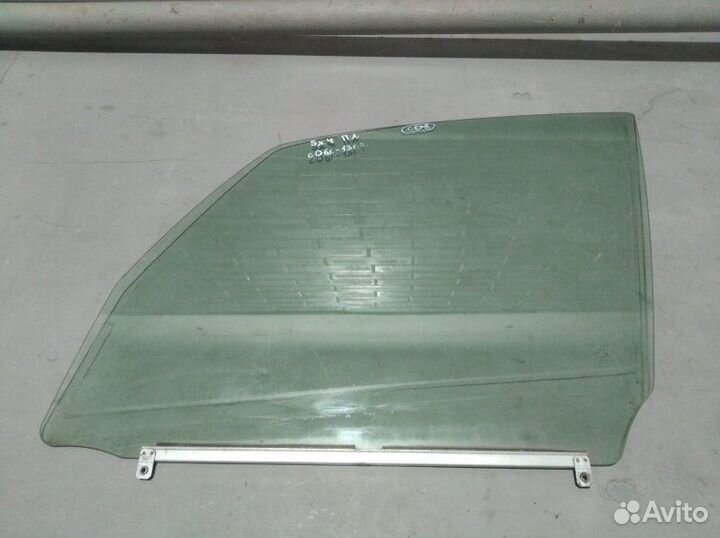 Стекло двери переднее левое Suzuki Sx-4 2006-2013