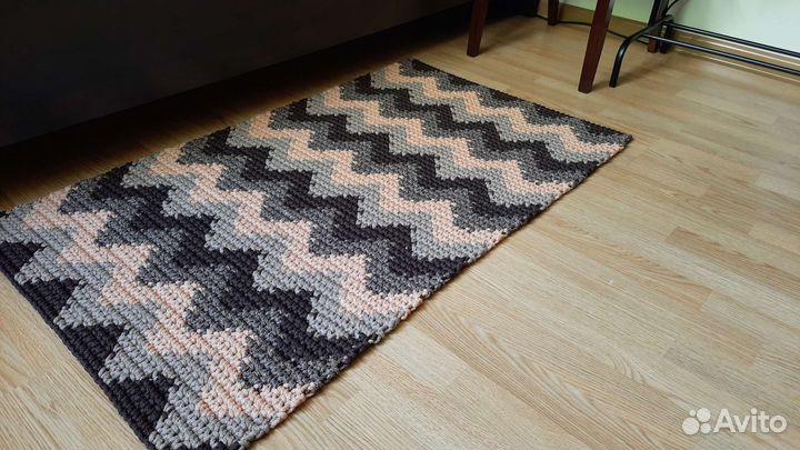 Коврик ручной работы