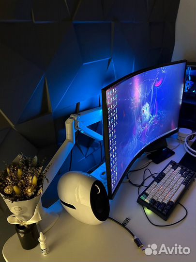 Монитор игровой Samsung Odyssey Neo G7 32