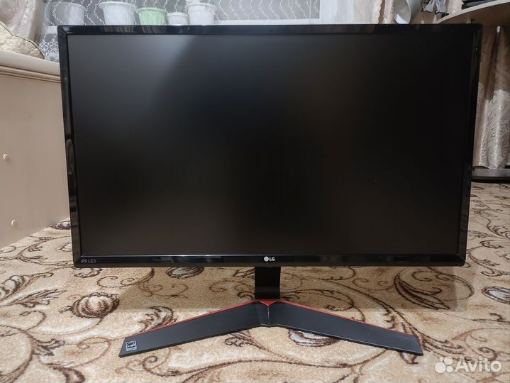 Монитор lg