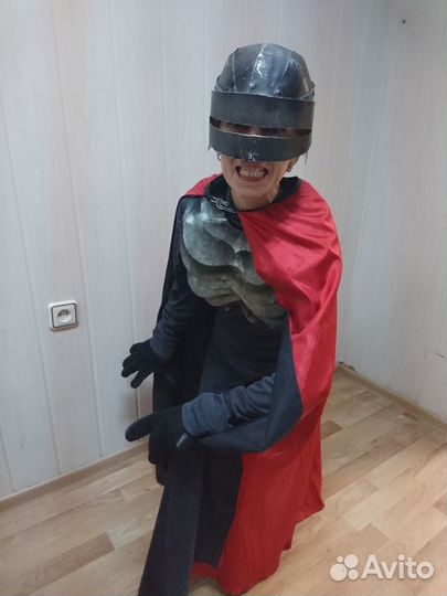 Костюмы театральные и ростовые разные