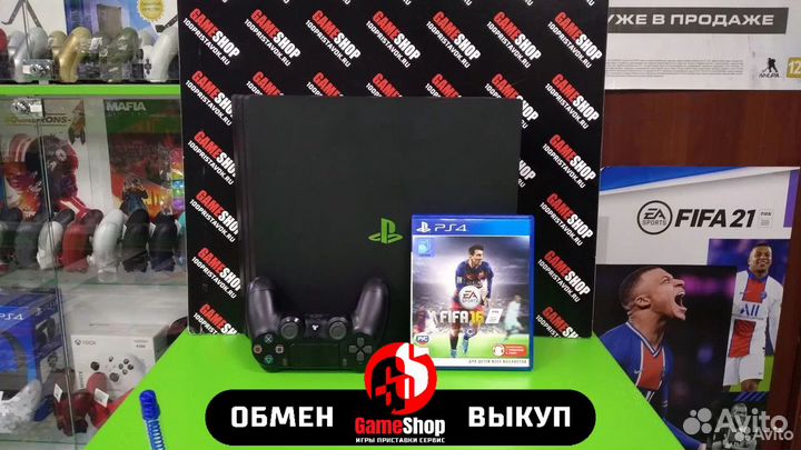 PlayStation 4 Pro 1TB (CUH-7108B) + игра