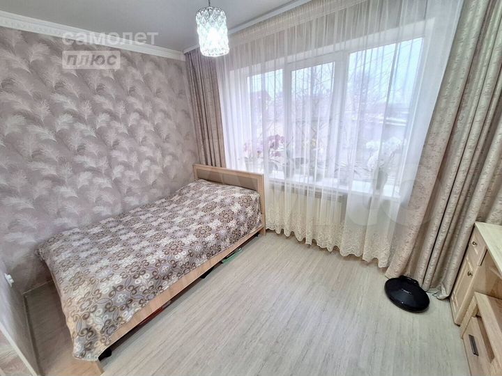 2-к. квартира, 69,6 м², 1/3 эт.