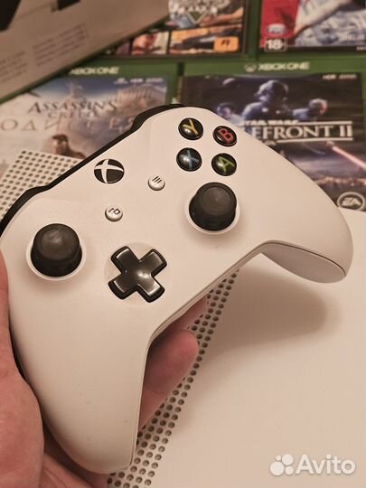 Xbox One S 500Gb+GamePass 3мес+2 диска
