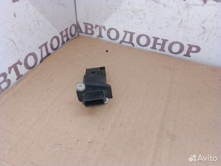 Датчик массового расхода воздуха Nissan Note 1.6