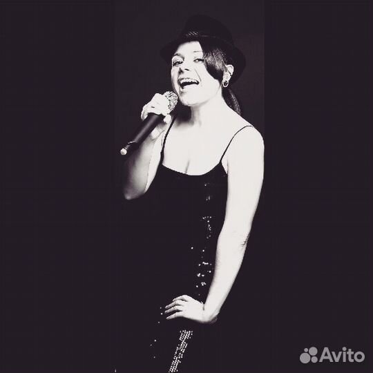 Вокалистка, певица