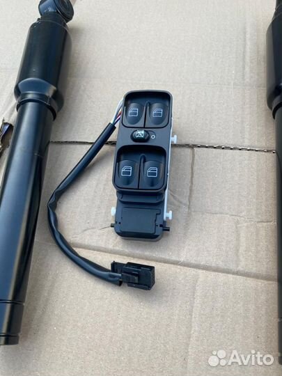 Кнопки стеклоподъемника Mercedes-Benz G-класс W463