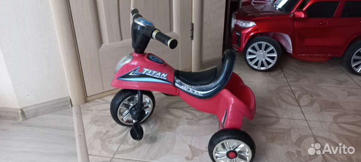 Велосипед детский трёхколёсный