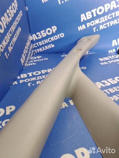 Накладка стойки. Toyota Alphard минивен 2AZ-FE