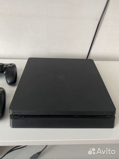 Sony playstation 4 slim 500gb + 2 джойстика