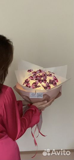 Букет из бабочек светящийся