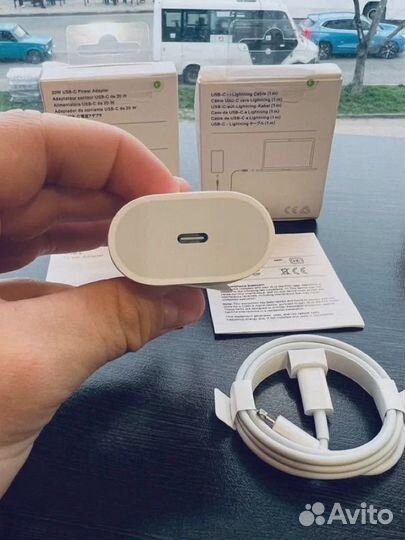 Оригинальная зарядка на iPhone 20w блок+кабель