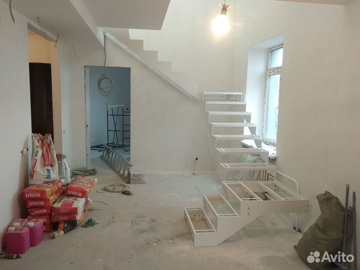Металлический каркас лестниц