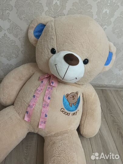 Медвежонок плюшевый большой