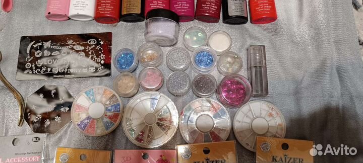 Лак для ногтей пакетом