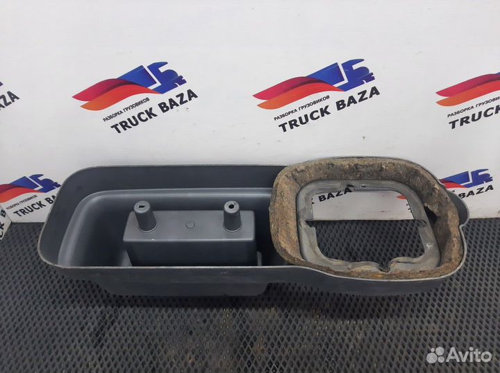 1062078 Вещевой ящик Volvo FH