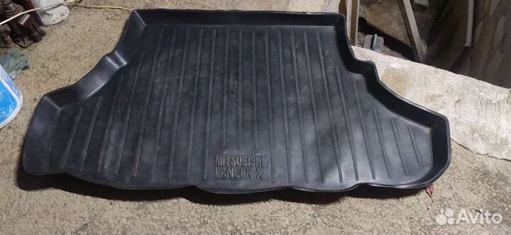 Автомобильные коврики резиновые