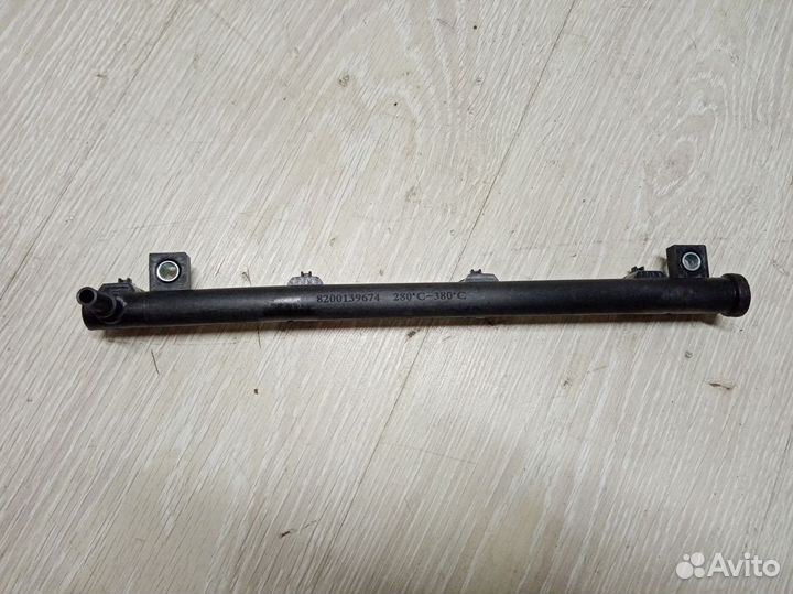 Рампа топливная Nissan almera G15