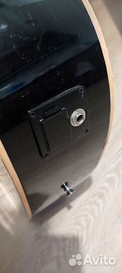 Гитара со звукоснимателем