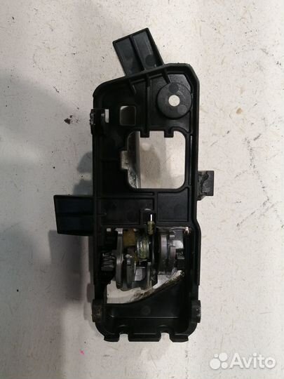 Ручка двери внутренняя передняя левая