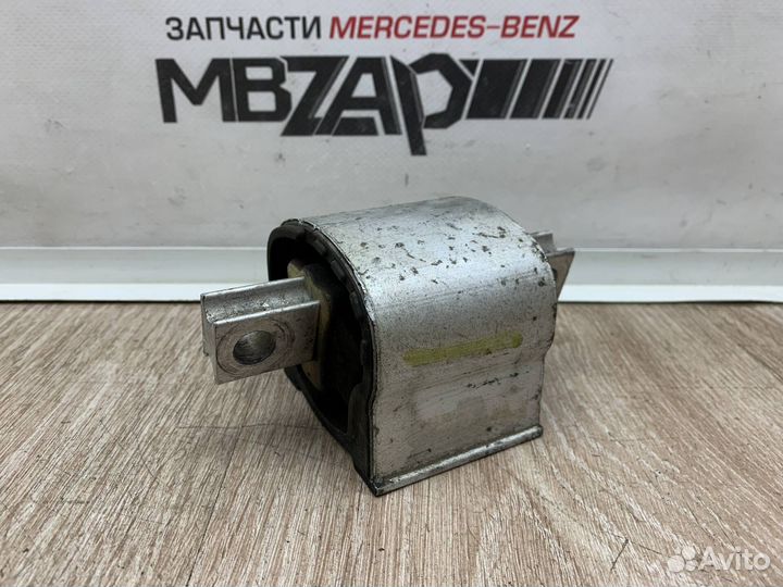 Подушка АКПП Mercedes W205 C 205