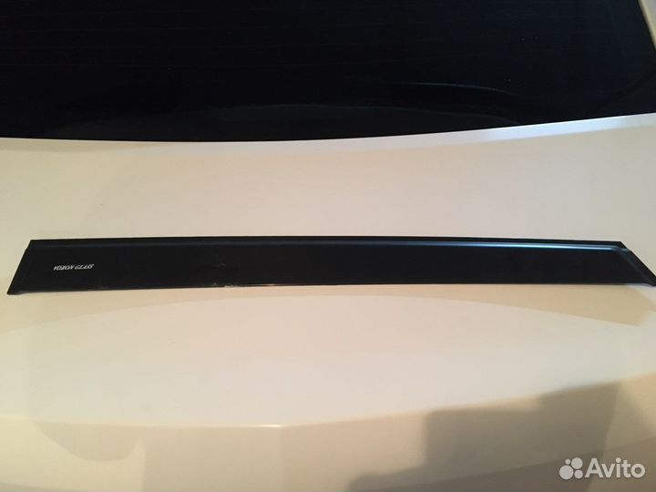 Ветровик задней левой двери Форд Фокус 2 универсал