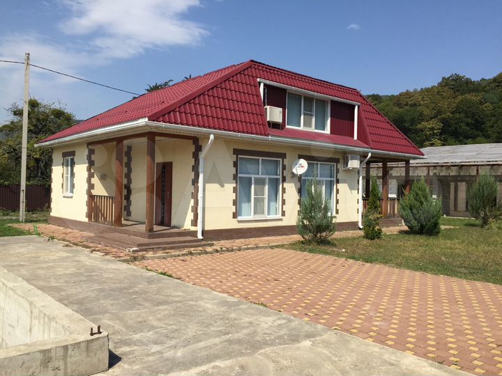 Коттедж 382 м² на участке 16 сот.