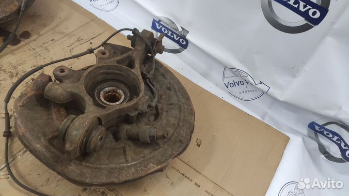 Кулак поворотный задний левый Land Rover Discovery