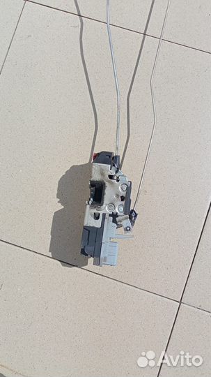 Замок двери задний правый LADA Kalina 2