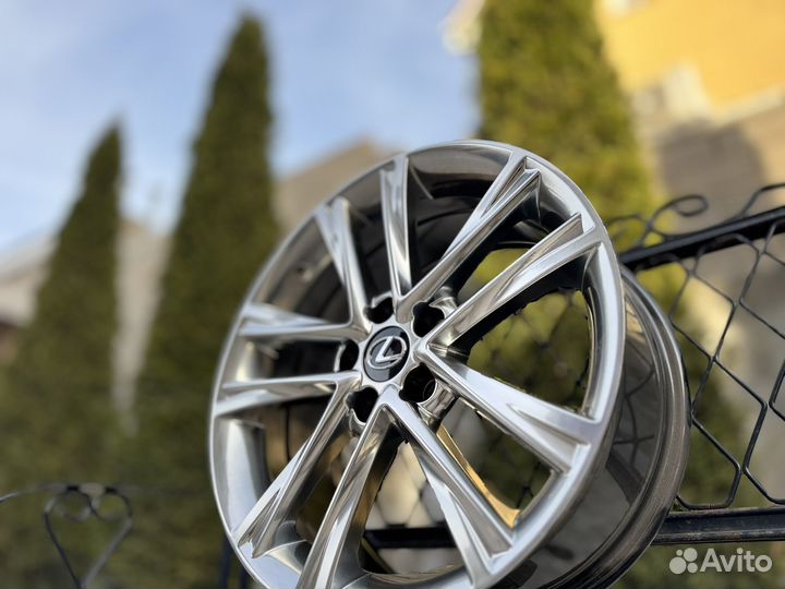 Диски R18 5x114.3 toyota lexus