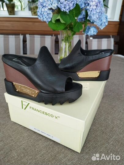 Женская обувь