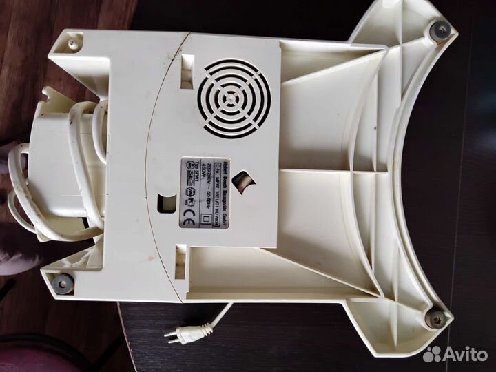 Электро мясорубка Bosch MFW 1501