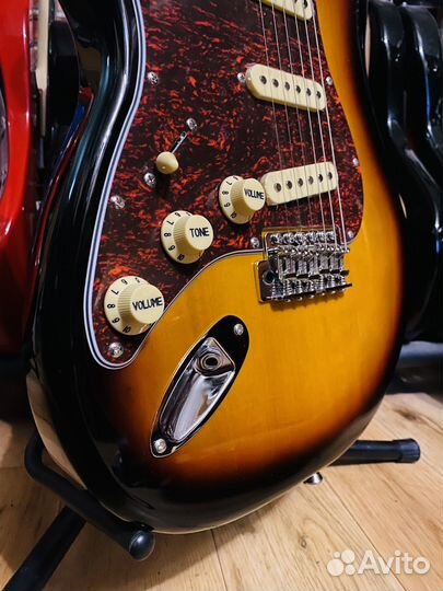 Леворукая Электрогитара Jet (полный аналог Fender)