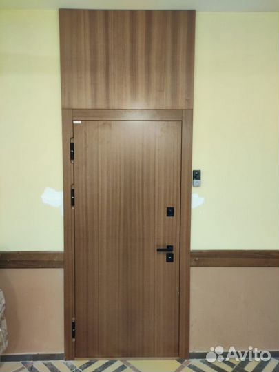 Дверь входная металлическая в квартиру / Доставка