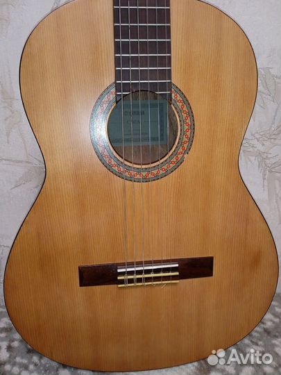 Гитара классическая Yamaha c40m