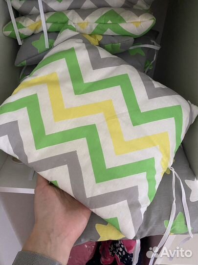 Бортики в детскую кроватку