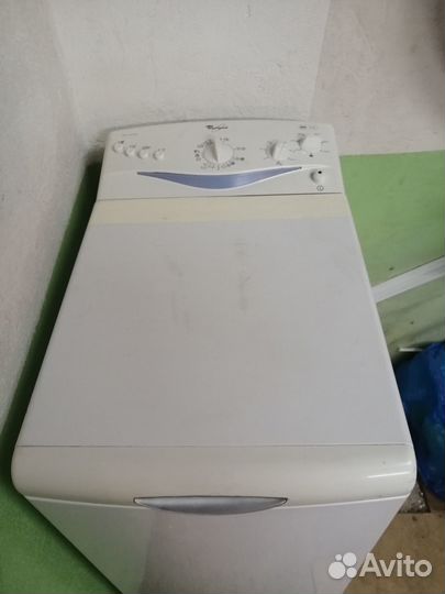 Стиральная машинка whirlpool AWT5100 На запчасти