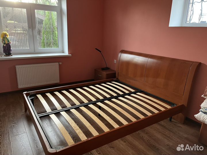 Кровать двухспальная 160 200 без матраса
