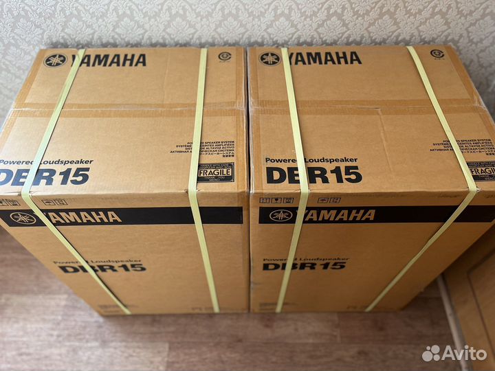 Yamaha DBR15 акустическая система