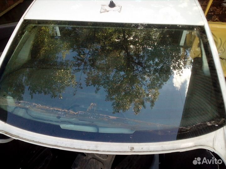 Заднее стекло Volkswagen Polo седан