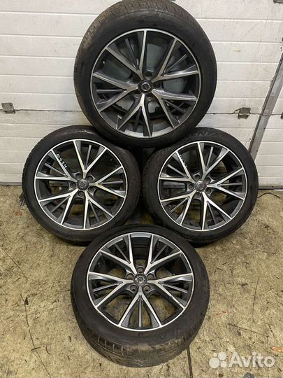 Volvo S90 V90 S60 V60 диски литые R19